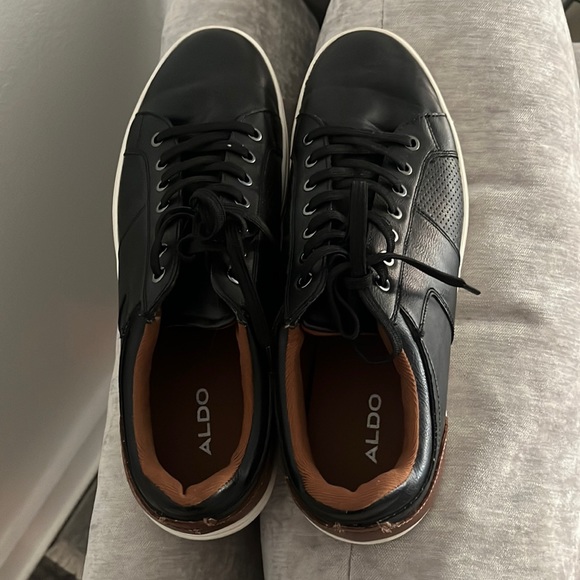 Black and Brown Aldo's| Size 9| - Picture 1 of 4